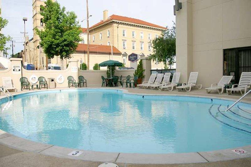 Hampton Inn Nashville / Vanderbilt Exterior photo